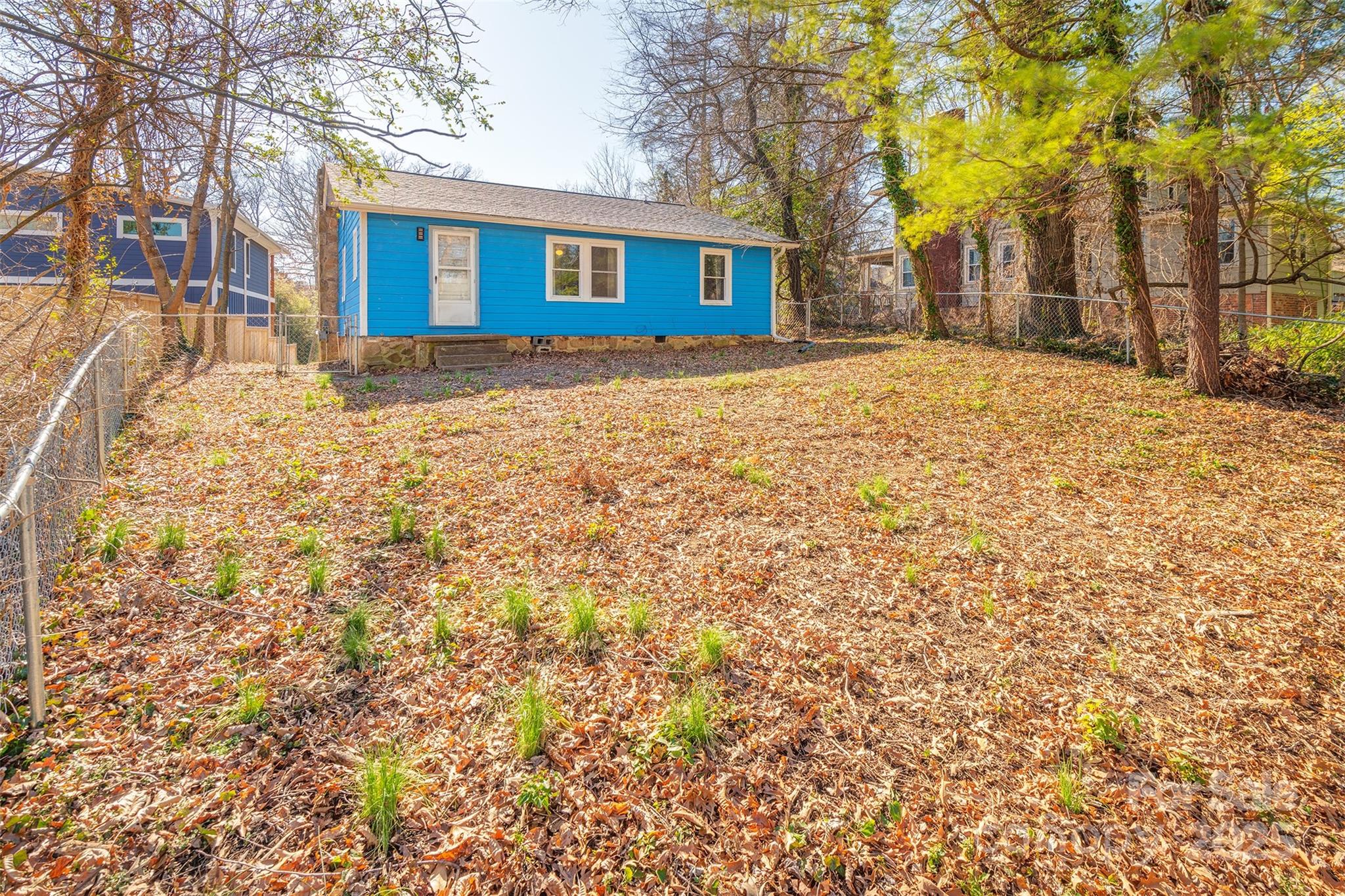 28 Robindale Avenue Asheville NC 28801