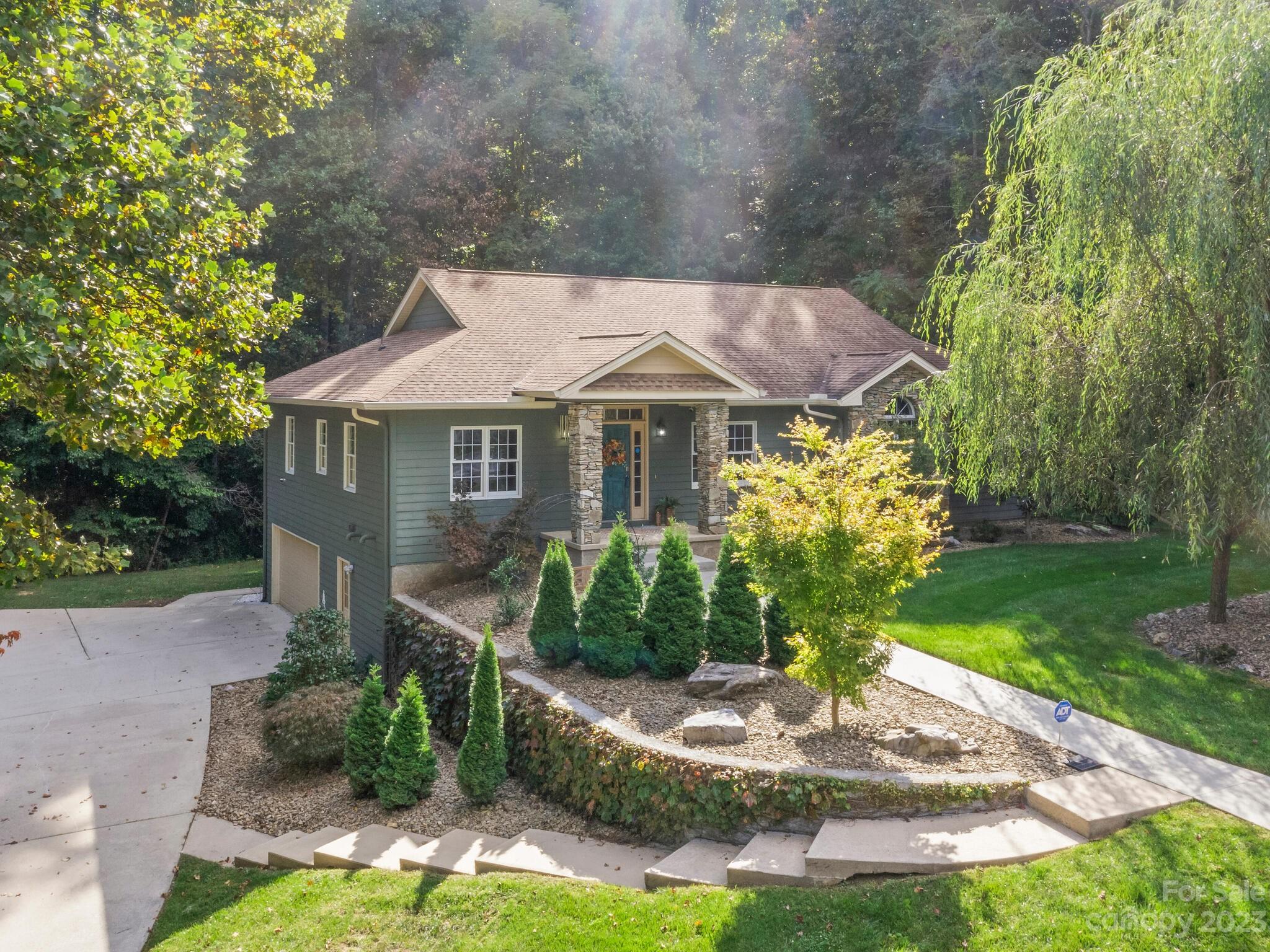 19 Sweetwater Oaks Drive Fletcher NC 28732