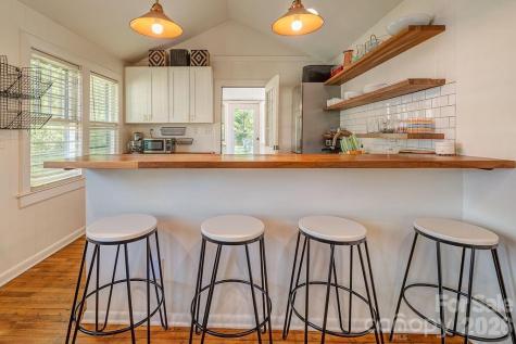 7 Tarpon Avenue Asheville NC 28806