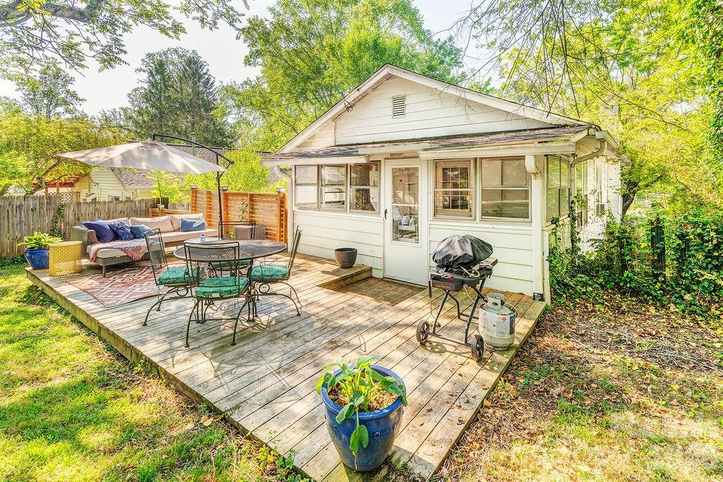 7 Tarpon Avenue Asheville NC 28806