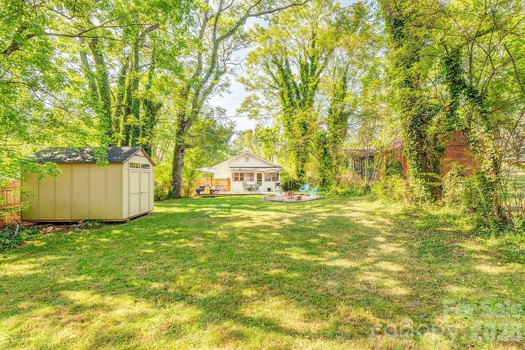 7 Tarpon Avenue Asheville NC 28806