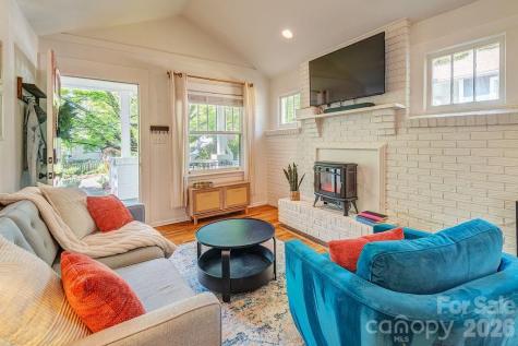7 Tarpon Avenue Asheville NC 28806