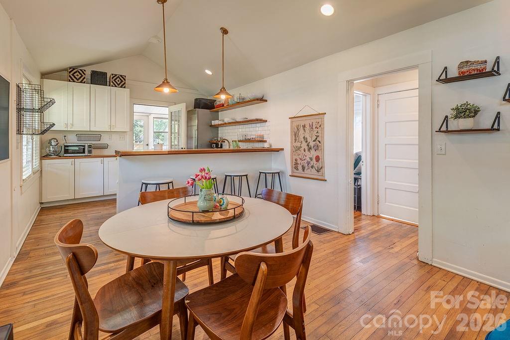 7 Tarpon Avenue Asheville NC 28806
