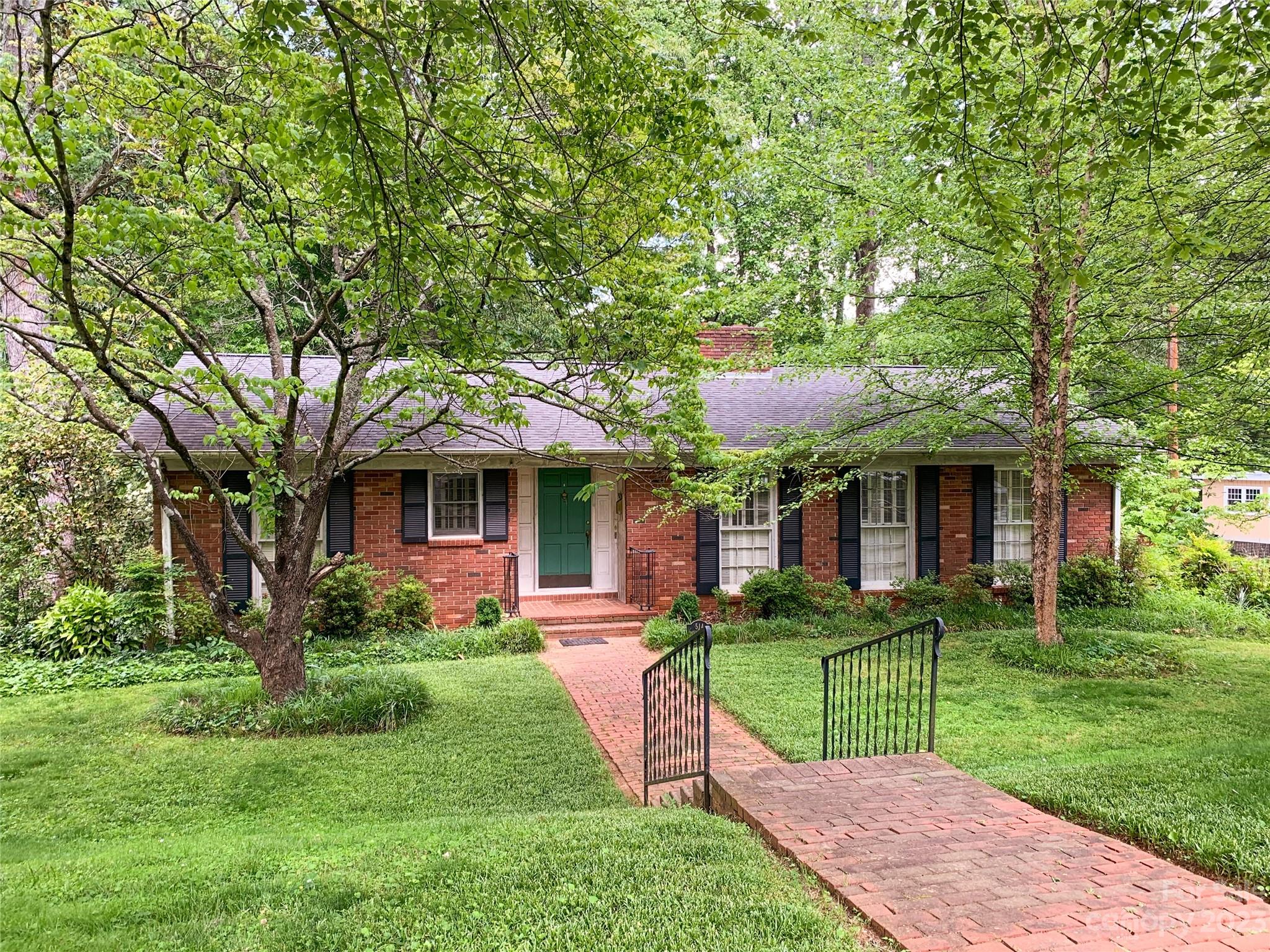 514 Lakeside Drive Statesville NC 28677