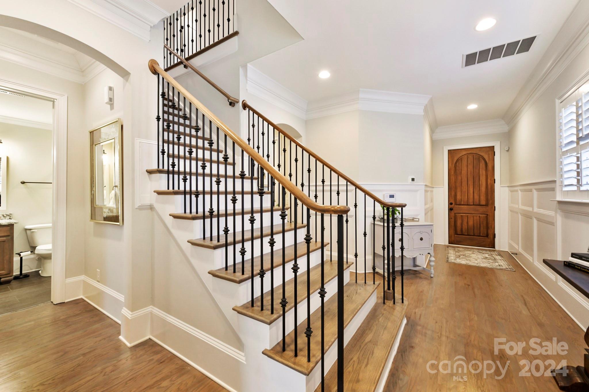 5026 Vernet Lane Charlotte NC 28210
