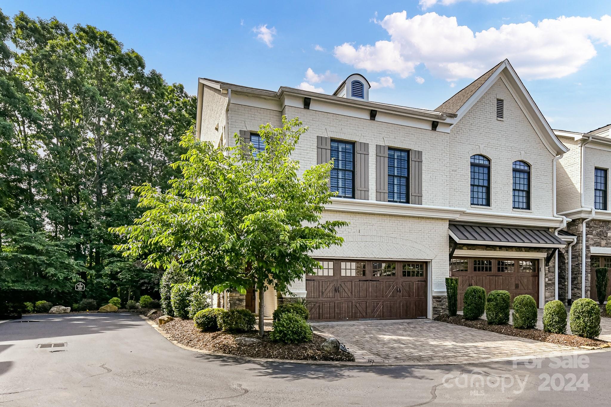 5026 Vernet Lane Charlotte NC 28210