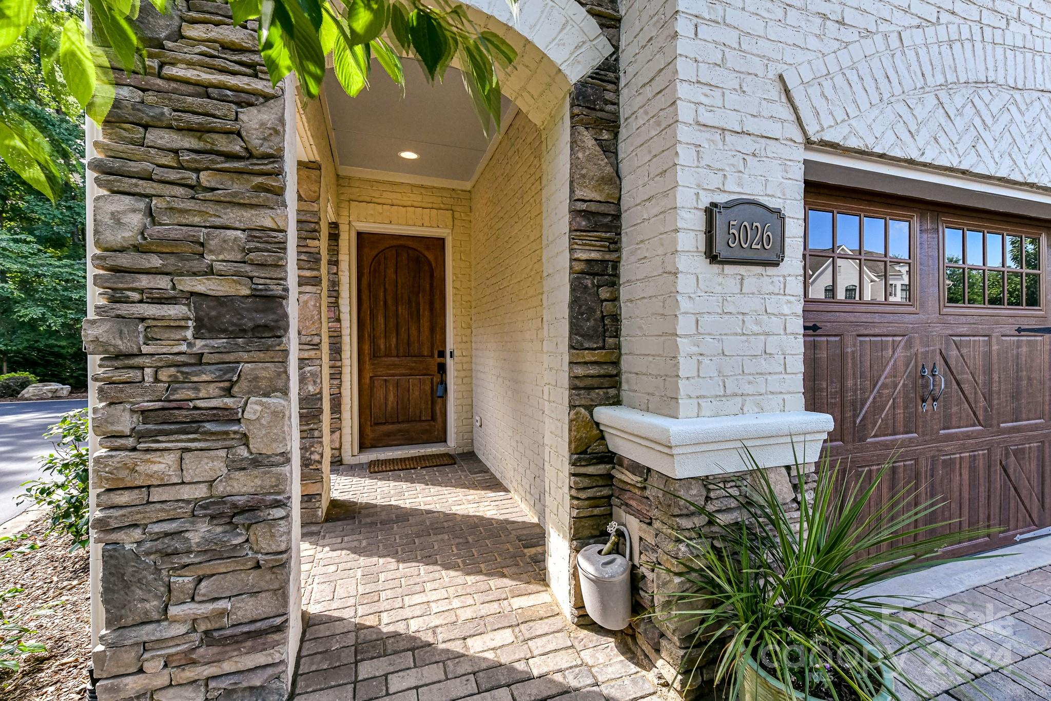 5026 Vernet Lane Charlotte NC 28210
