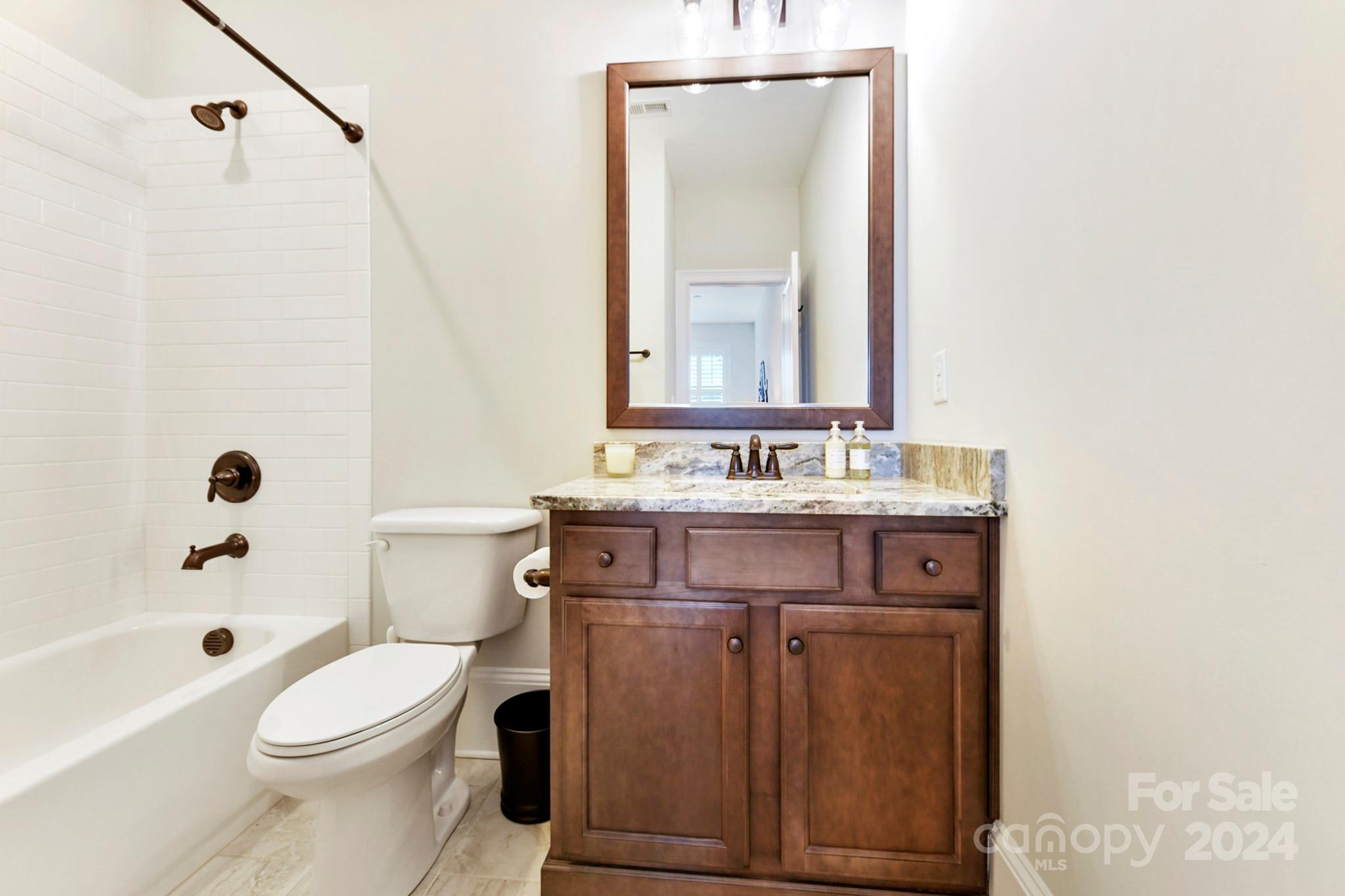 5026 Vernet Lane Charlotte NC 28210