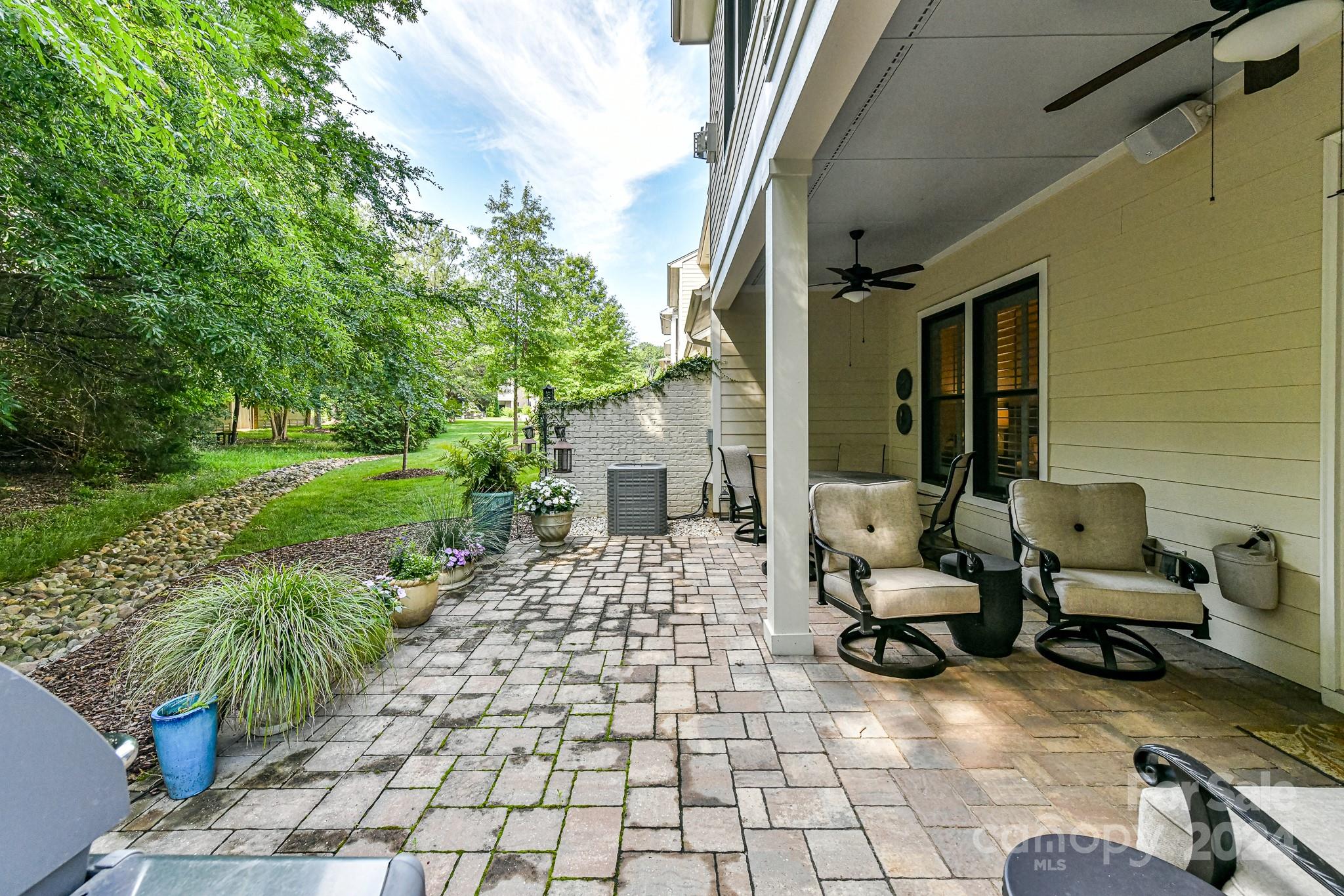 5026 Vernet Lane Charlotte NC 28210