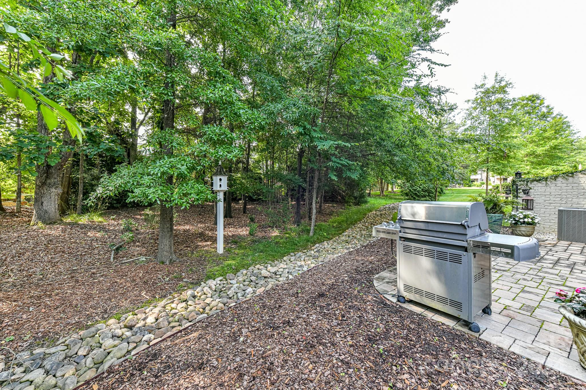 5026 Vernet Lane Charlotte NC 28210
