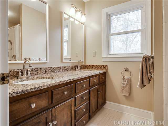 5800 Lancelot Drive Charlotte NC 28270