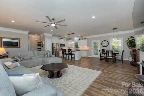 4907 Lanvale Avenue Trinity NC 27370