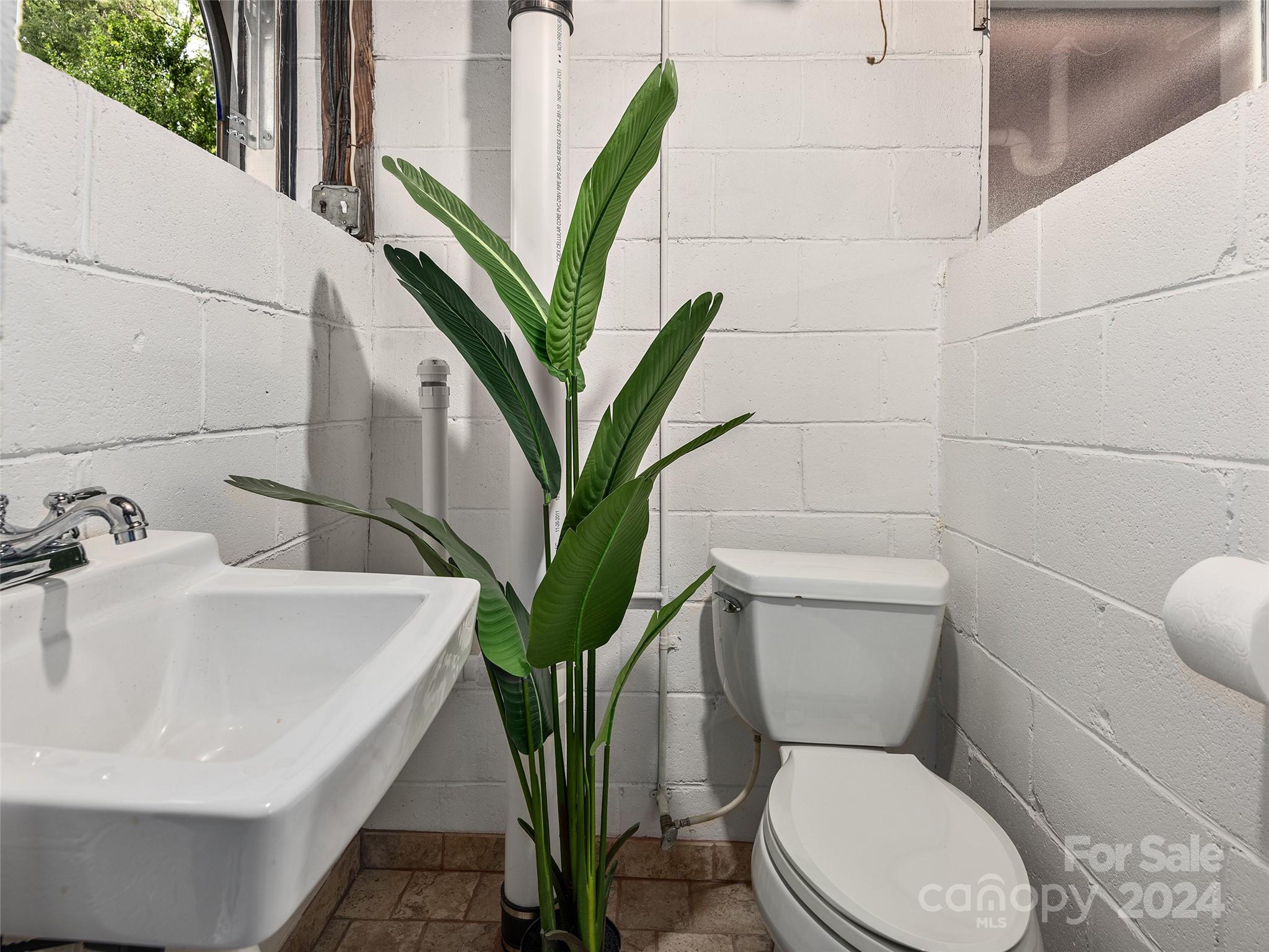 61 Bear Creek Road Asheville NC 28806