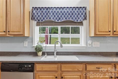 122 Colville Road Mooresville NC 28117