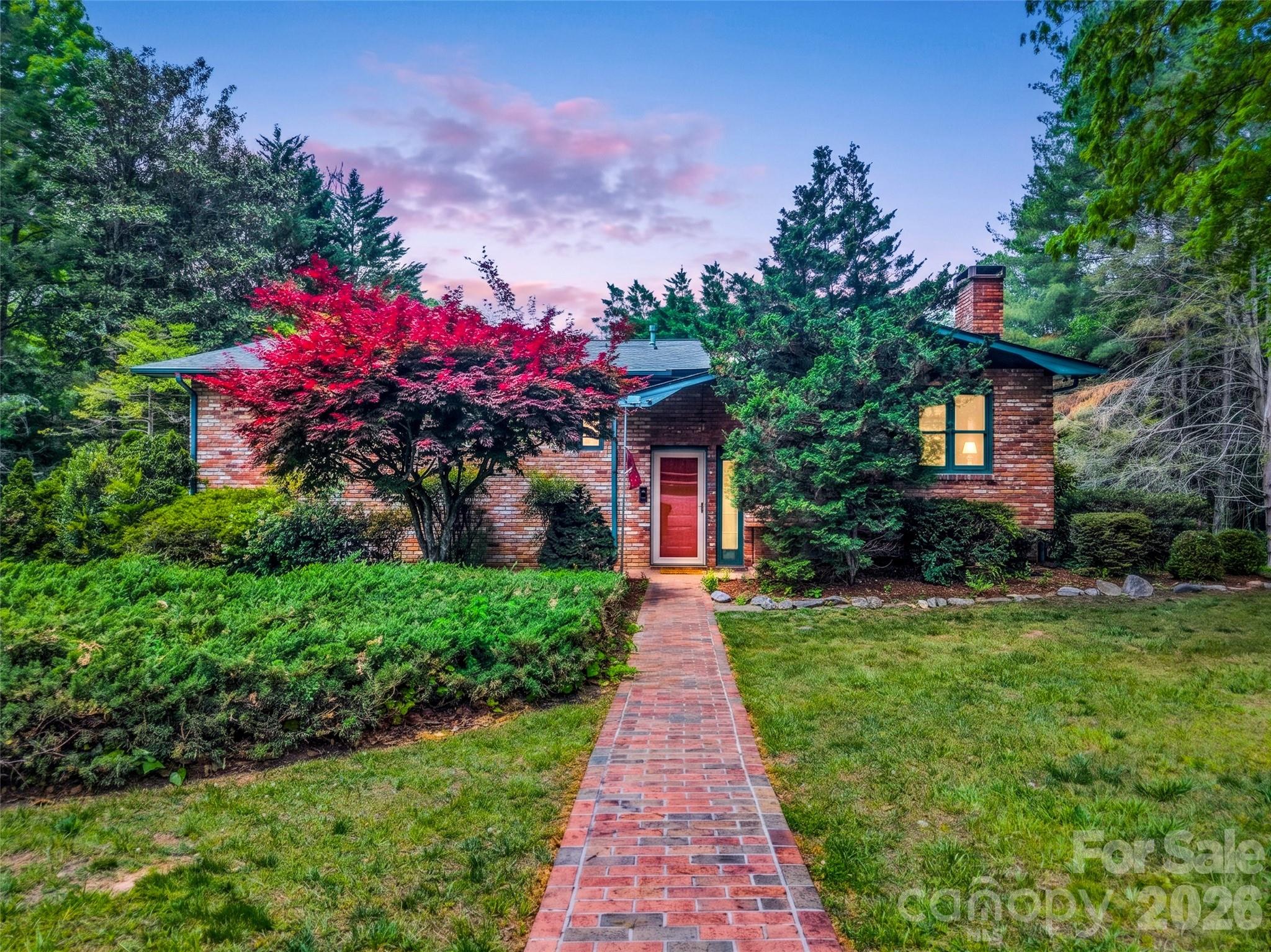 122 W Sweetbriar Lane Etowah NC 28729