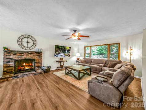 122 W Sweetbriar Lane Etowah NC 28729