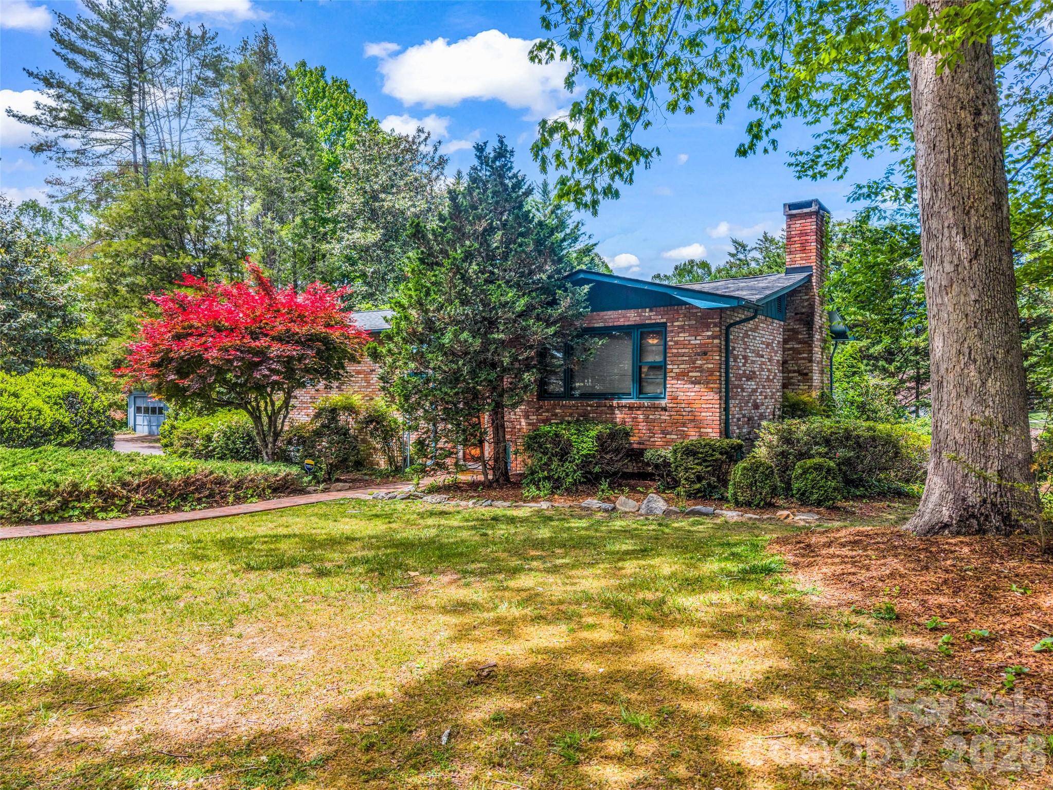 122 W Sweetbriar Lane Etowah NC 28729