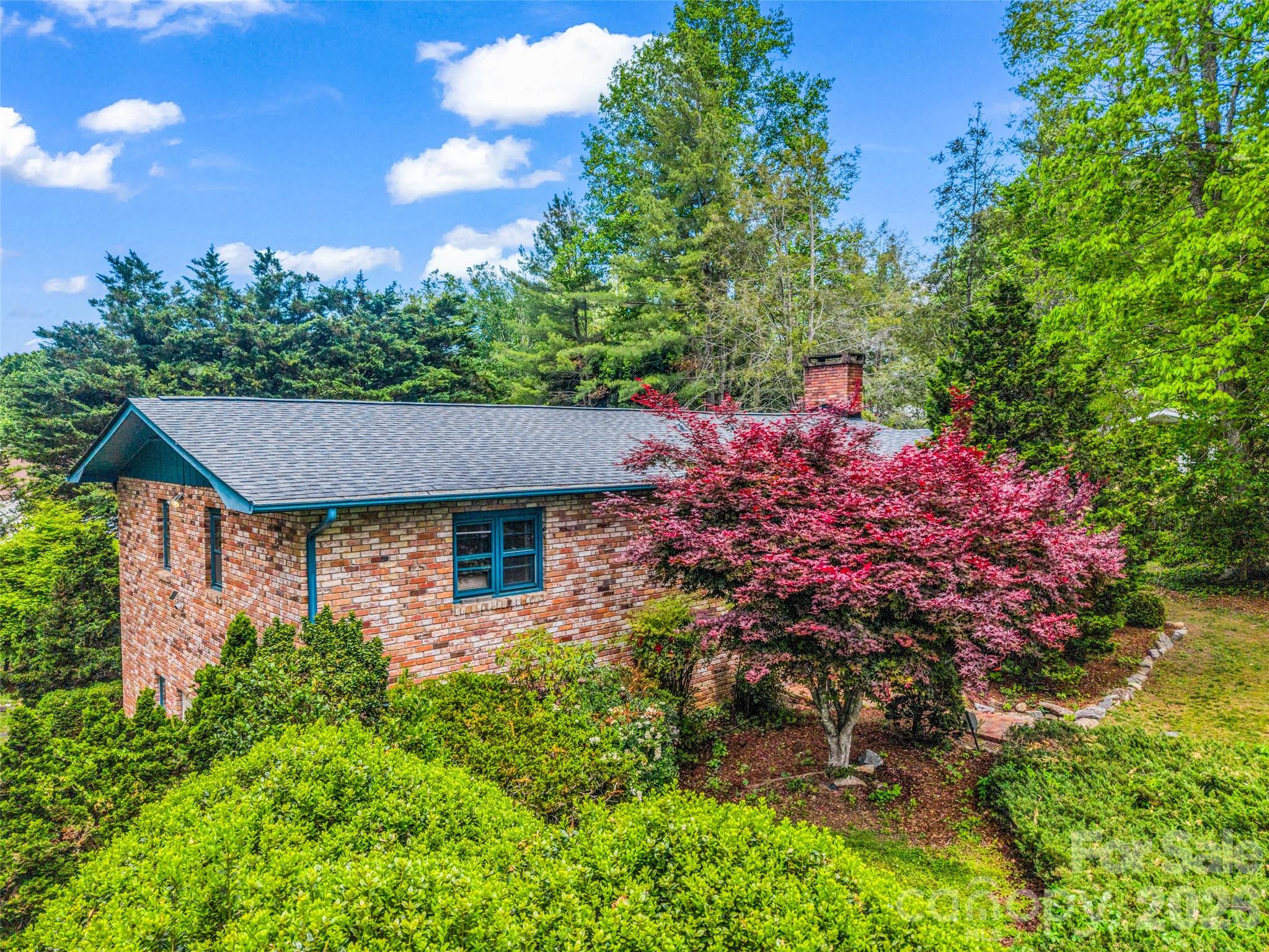 122 W Sweetbriar Lane Etowah NC 28729