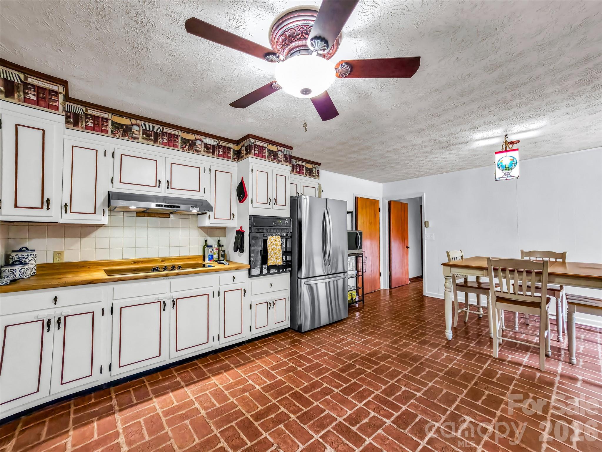122 W Sweetbriar Lane Etowah NC 28729