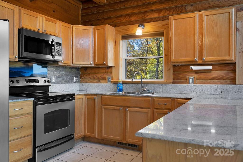 85 N Ridge Road Rosman NC 28772