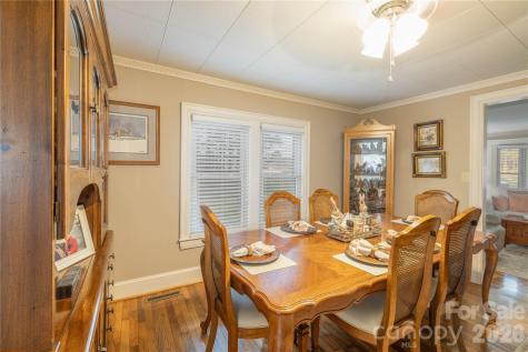 692 Capelsie Road Candor NC 27229