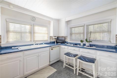 692 Capelsie Road Candor NC 27229