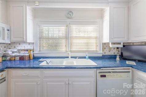 692 Capelsie Road Candor NC 27229