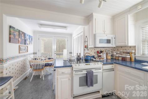 692 Capelsie Road Candor NC 27229
