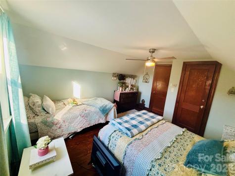 3391 Asbury Road Mount Airy NC 27030