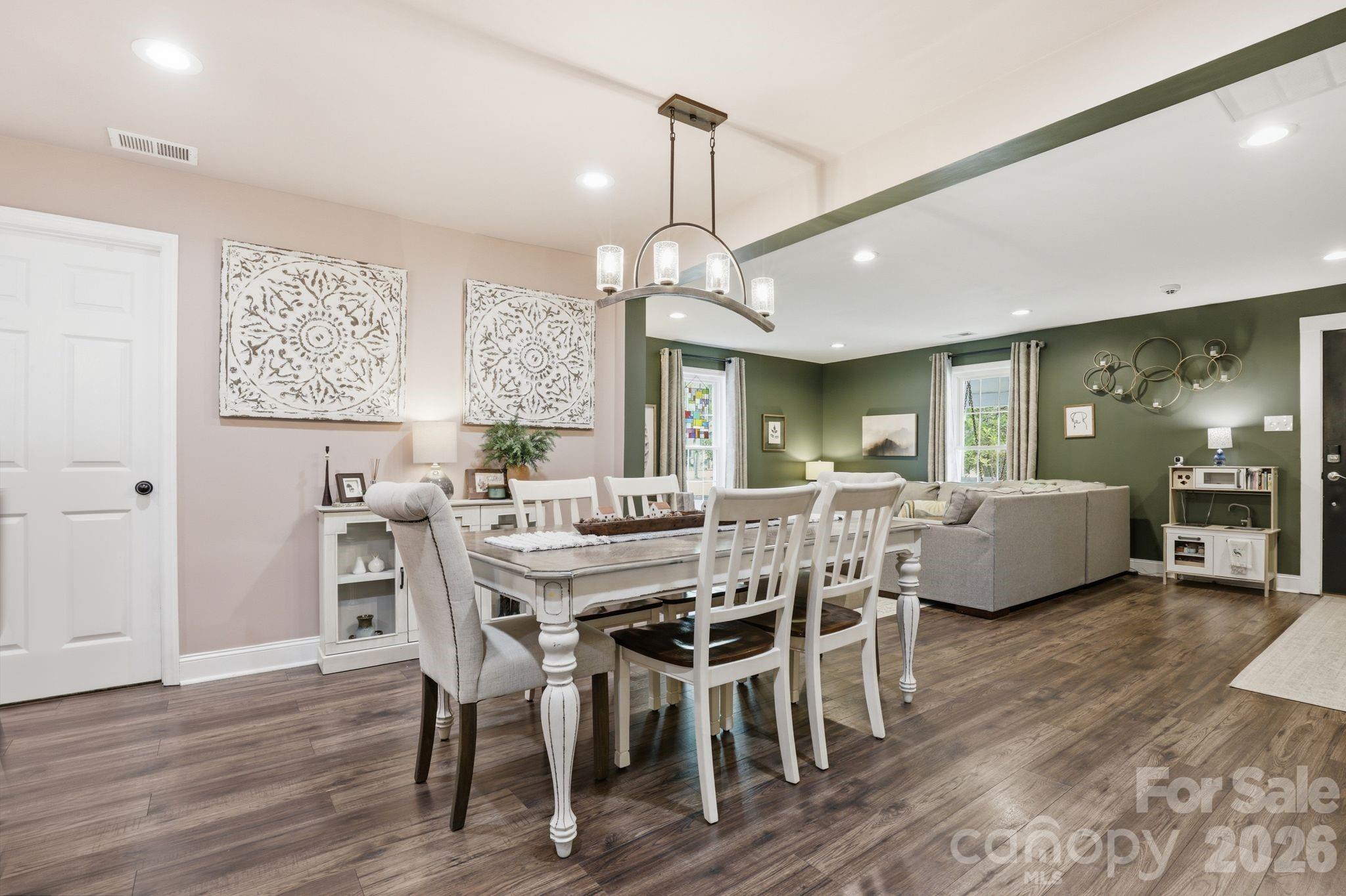 92 NW Meadow Avenue NE Concord NC 28025