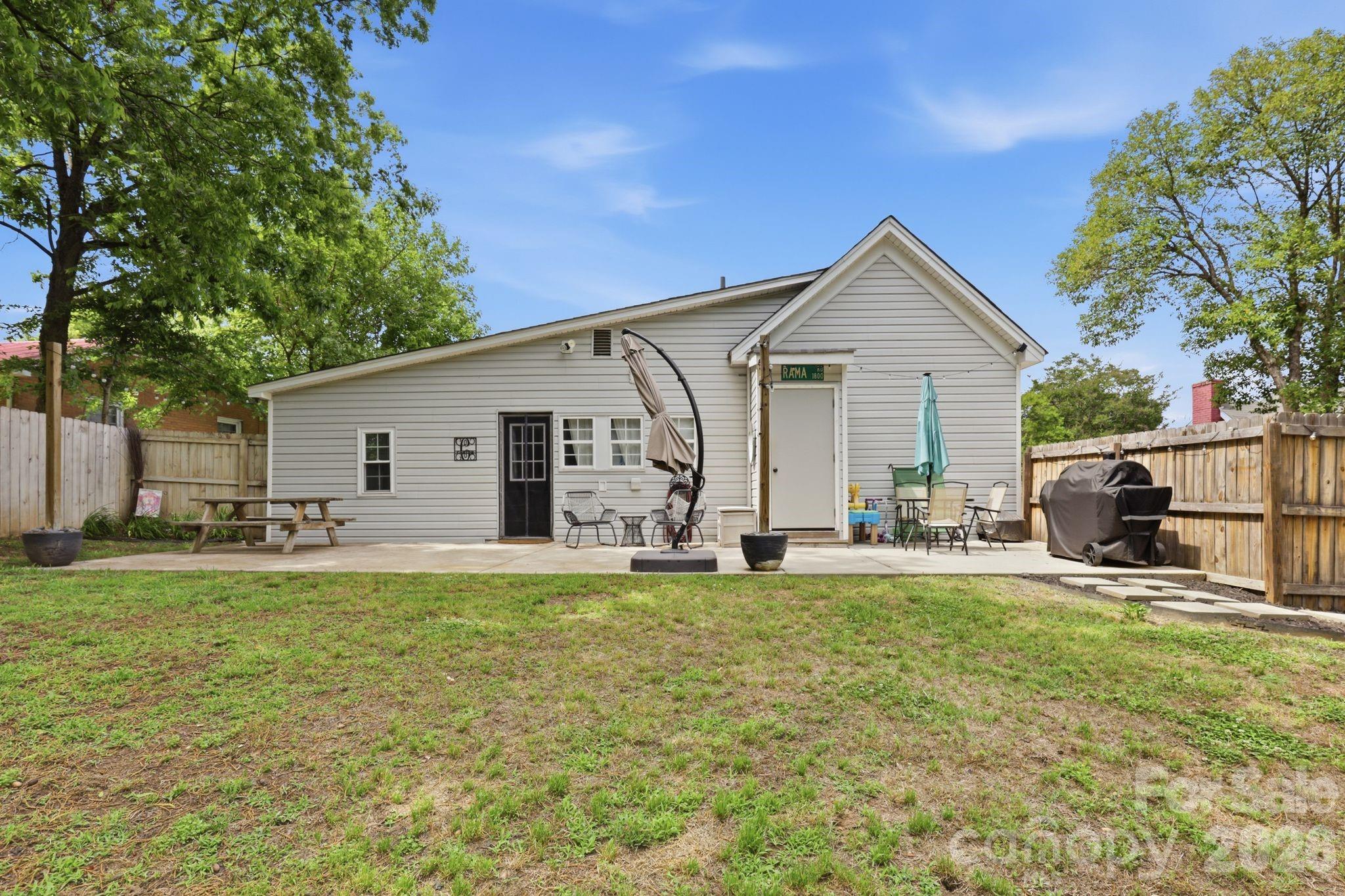 92 NW Meadow Avenue NE Concord NC 28025