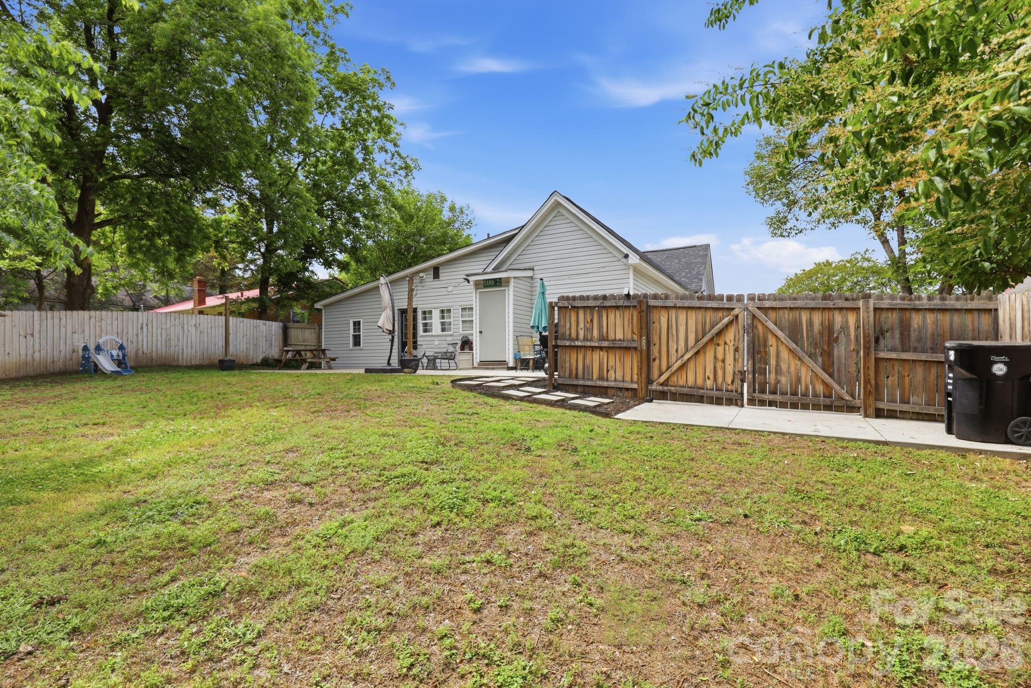 92 NW Meadow Avenue NE Concord NC 28025