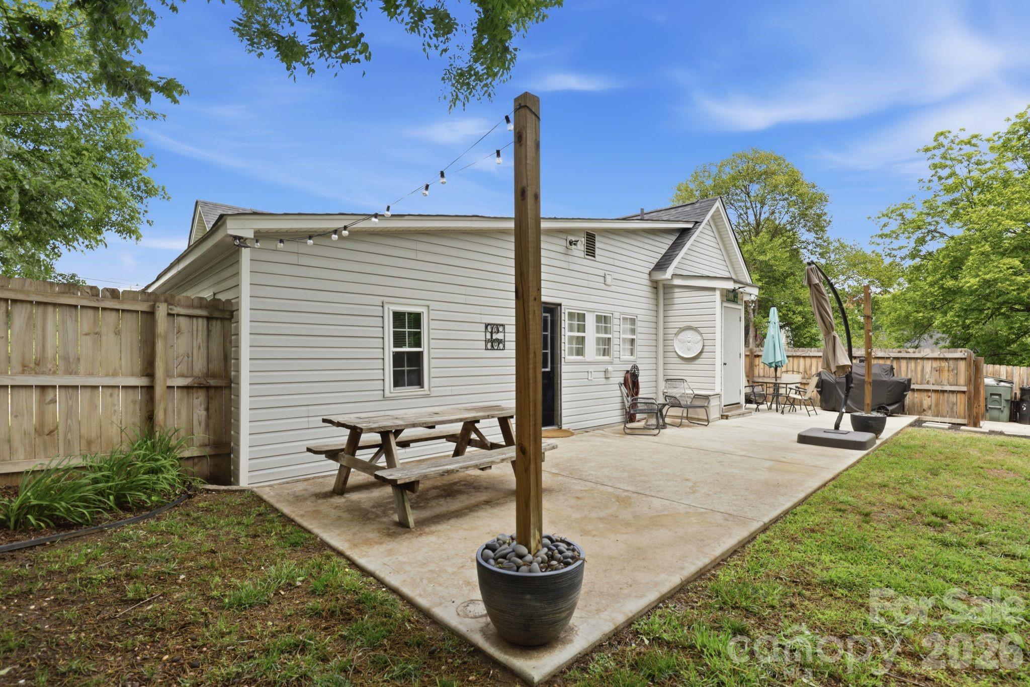 92 NW Meadow Avenue NE Concord NC 28025