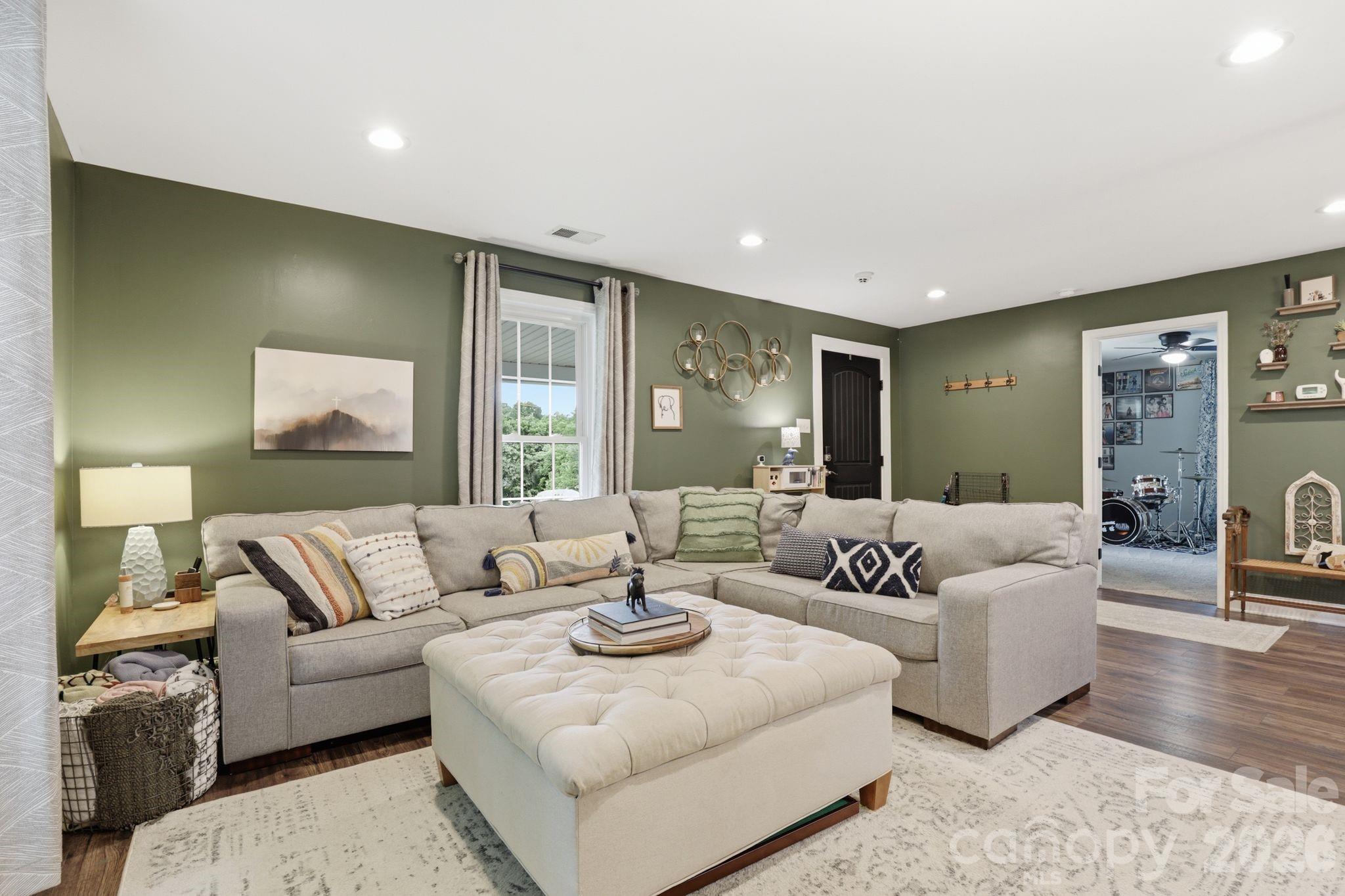 92 NW Meadow Avenue NE Concord NC 28025