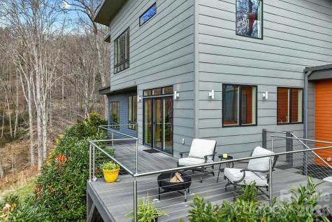 404 Amanda Drive Mars Hill NC 28754