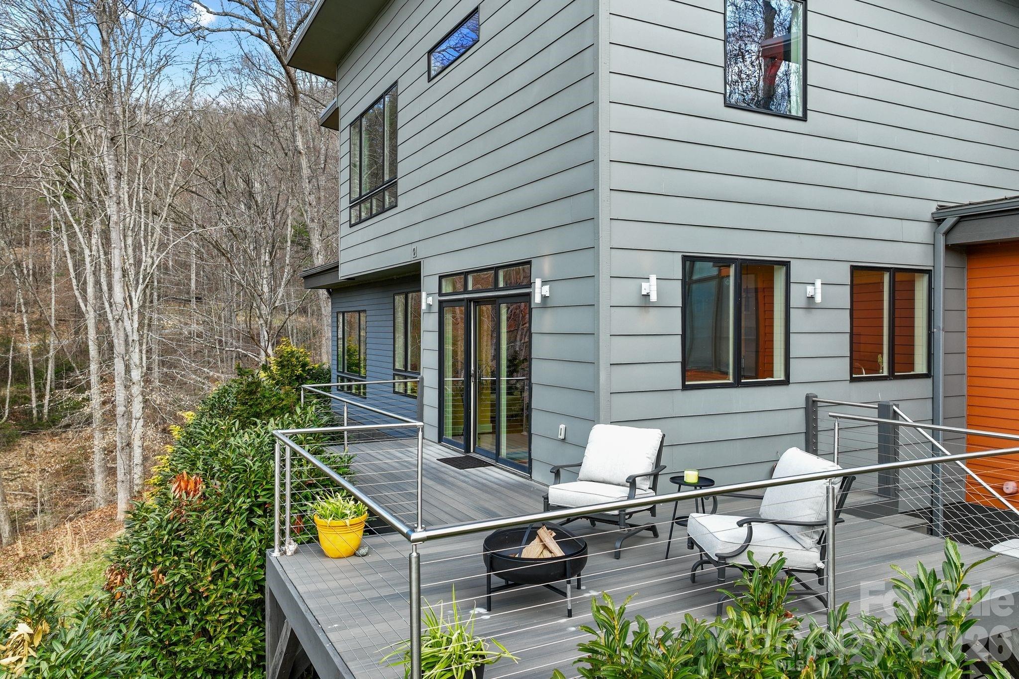404 Amanda Drive Mars Hill NC 28754