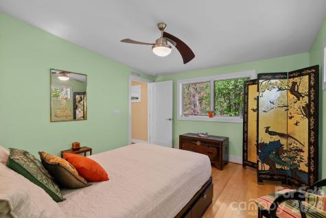 404 Amanda Drive Mars Hill NC 28754