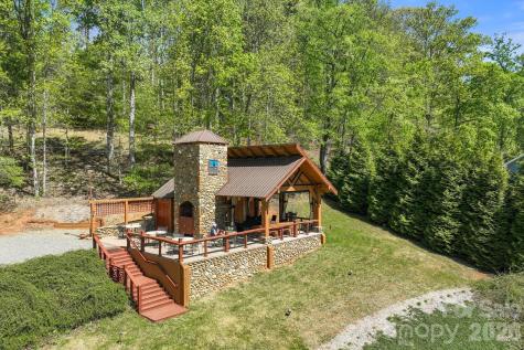 404 Amanda Drive Mars Hill NC 28754