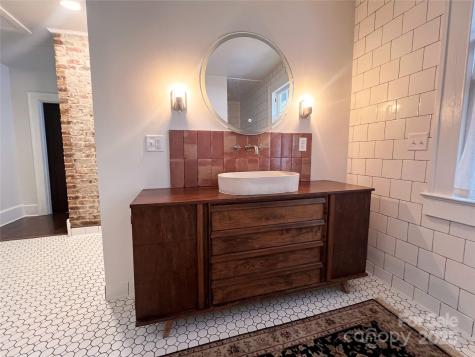 74 Linden Avenue Asheville NC 28801