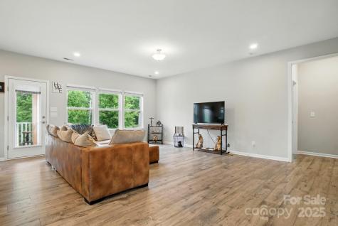 18619 Mainsail Court Lancaster SC 29720