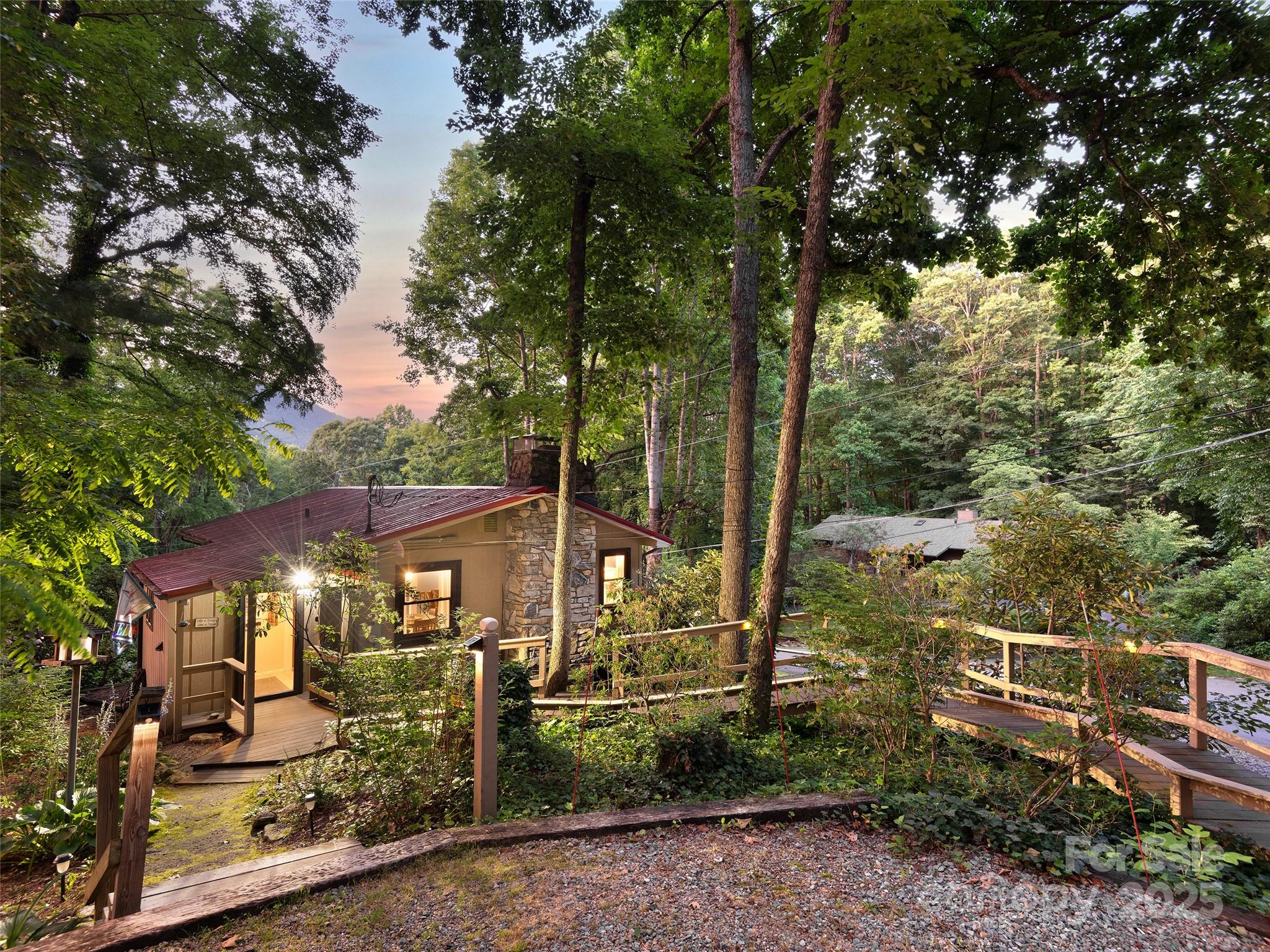 290 Dogwood Drive Maggie Valley NC 28751