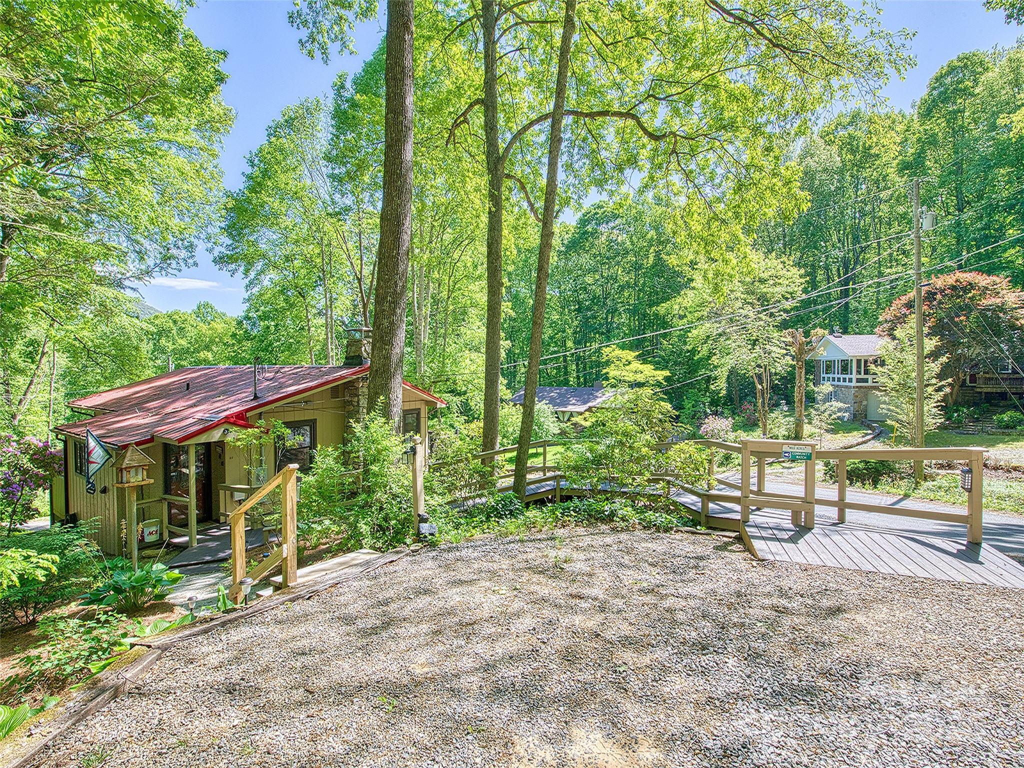 290 Dogwood Drive Maggie Valley NC 28751