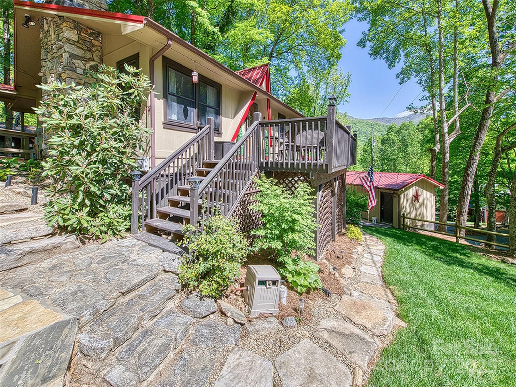 290 Dogwood Drive Maggie Valley NC 28751