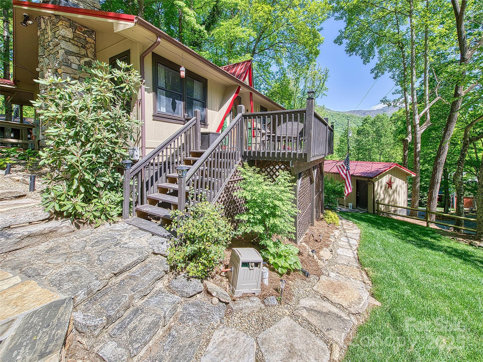 290 Dogwood Drive Maggie Valley NC 28751