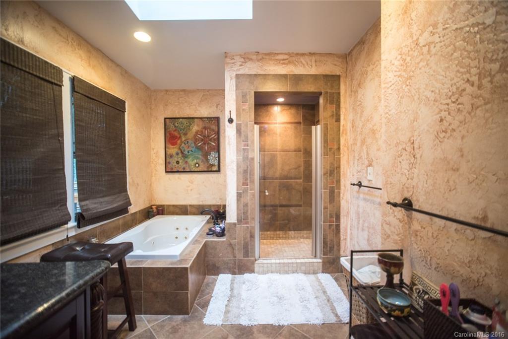 407 Lakeshore Drive Asheville NC 28804