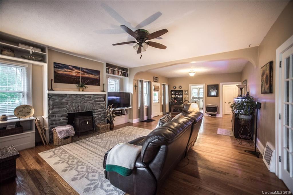 407 Lakeshore Drive Asheville NC 28804
