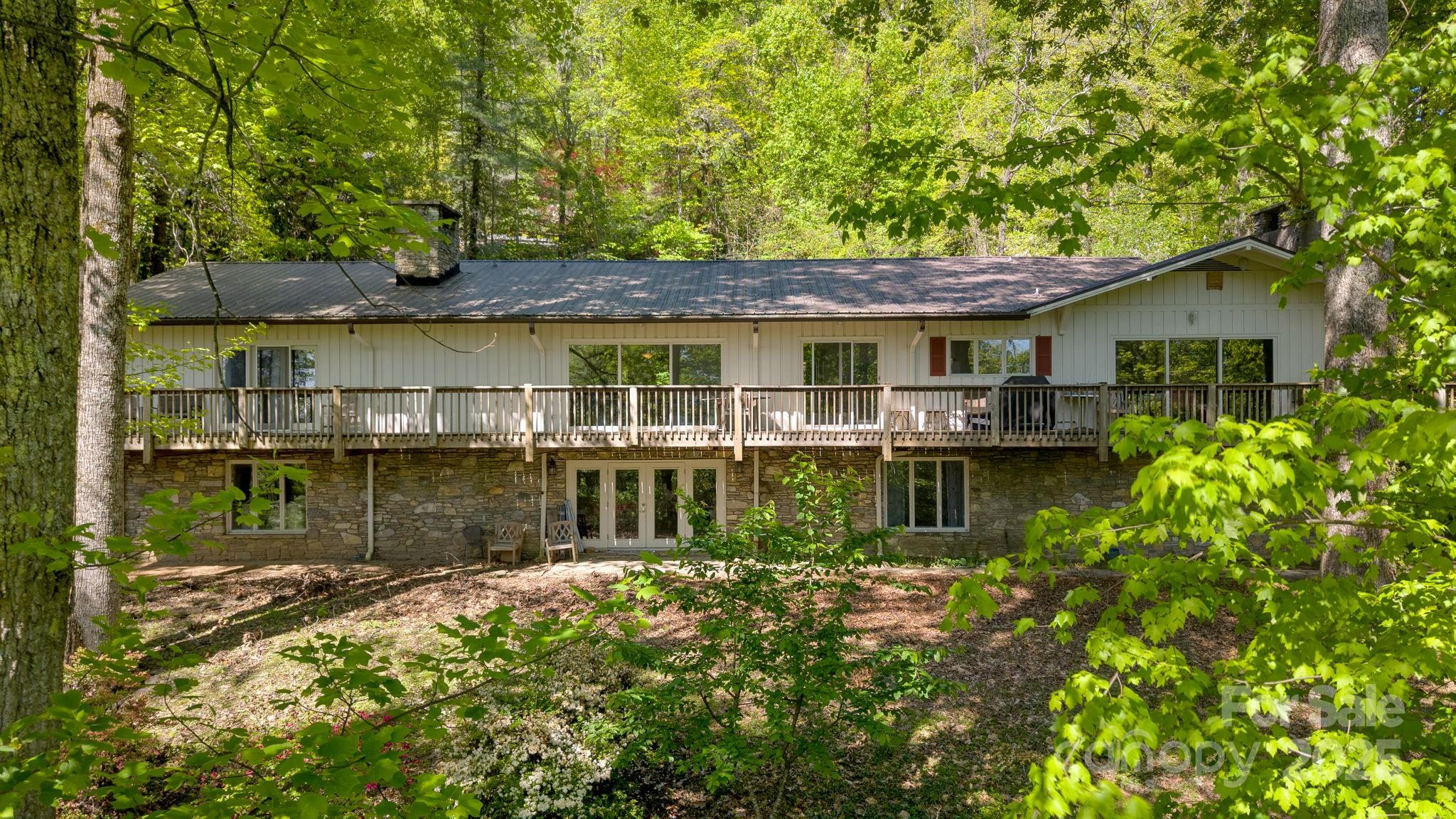 1412 Valmont Drive Hendersonville NC 28791