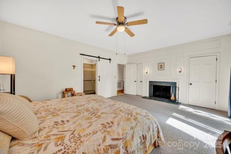 1412 Valmont Drive Hendersonville NC 28791