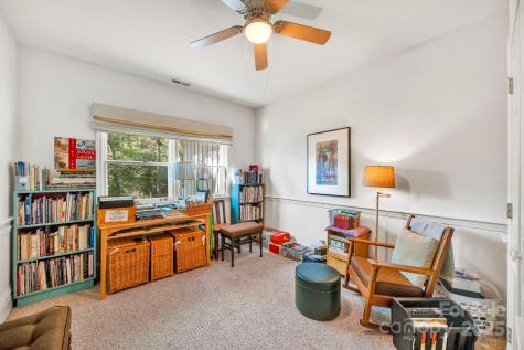 1412 Valmont Drive Hendersonville NC 28791