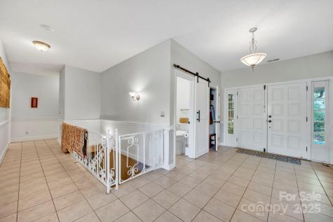 1412 Valmont Drive Hendersonville NC 28791